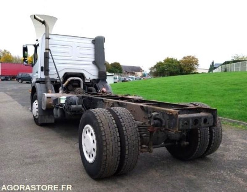 MERCEDES AXOR 1828N - 2002 / 578 610 KM - Kamion-šasija: slika MERCEDES AXOR 1828N - 2002 / 578 610 KM - Kamion-šasija MERCEDES AXOR 1828N - 2002 / 578 610 KM - Kamion-šasija: slika MERCEDES AXOR 1828N - 2002 / 578 610 KM - Kamion-šasija