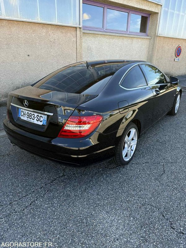 MERCEDES CLASSE C 220 CDI COUPÉ - Automobil: slika MERCEDES CLASSE C 220 CDI COUPÉ - Automobil MERCEDES CLASSE C 220 CDI COUPÉ - Automobil: slika MERCEDES CLASSE C 220 CDI COUPÉ - Automobil