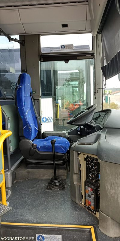 MERCEDES INTOURO N°093300 - Školski autobus: slika MERCEDES INTOURO N°093300 - Školski autobus MERCEDES INTOURO N°093300 - Školski autobus: slika MERCEDES INTOURO N°093300 - Školski autobus