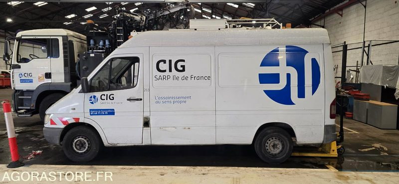 MERCEDES Sprinter fourgon 2006 175000Km Roulant sans CT PRO UNIQUEMENT - Furgon: slika MERCEDES Sprinter fourgon 2006 175000Km Roulant sans CT PRO UNIQUEMENT - Furgon MERCEDES Sprinter fourgon 2006 175000Km Roulant sans CT PRO UNIQUEMENT - Furgon: slika MERCEDES Sprinter fourgon 2006 175000Km Roulant sans CT PRO UNIQUEMENT - Furgon