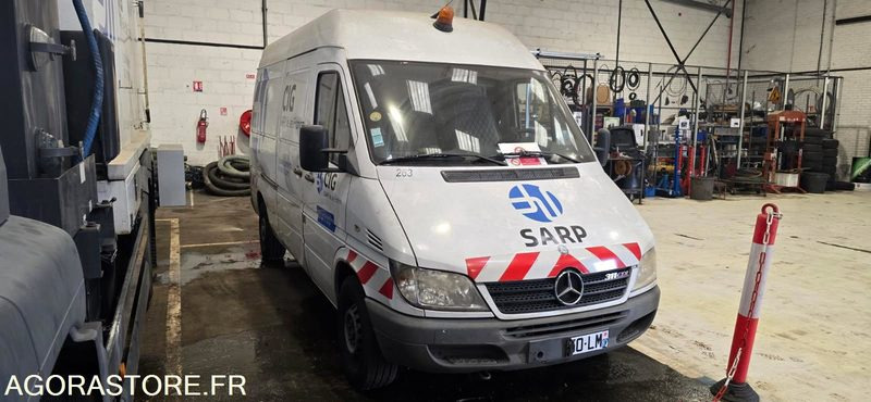MERCEDES Sprinter fourgon 2006 175000Km Roulant sans CT PRO UNIQUEMENT - Furgon: slika MERCEDES Sprinter fourgon 2006 175000Km Roulant sans CT PRO UNIQUEMENT - Furgon MERCEDES Sprinter fourgon 2006 175000Km Roulant sans CT PRO UNIQUEMENT - Furgon: slika MERCEDES Sprinter fourgon 2006 175000Km Roulant sans CT PRO UNIQUEMENT - Furgon