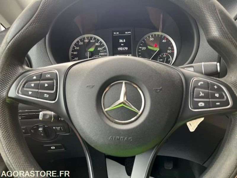 Furgon MERCEDES VITO MIXTO 119 CDI LONG 4X4 7G-TRONIC 6 PLACES: slika Furgon MERCEDES VITO MIXTO 119 CDI LONG 4X4 7G-TRONIC 6 PLACES
