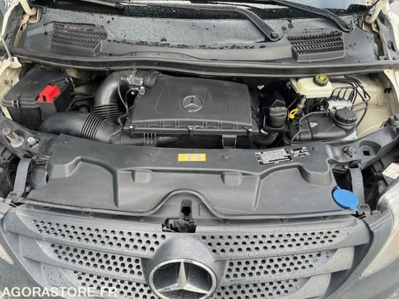 Furgon MERCEDES VITO MIXTO 119 CDI LONG 4X4 7G-TRONIC 6 PLACES: slika Furgon MERCEDES VITO MIXTO 119 CDI LONG 4X4 7G-TRONIC 6 PLACES