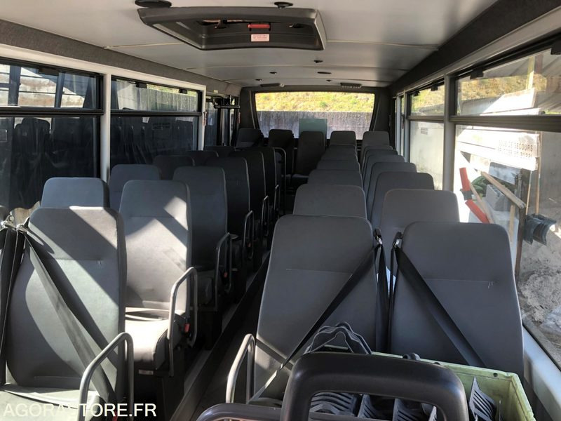 MINI-BUS MERCEDES VARIO - 127178 kms - 2000 - Minibus, Putnički kombi: slika MINI-BUS MERCEDES VARIO - 127178 kms - 2000 - Minibus, Putnički kombi MINI-BUS MERCEDES VARIO - 127178 kms - 2000 - Minibus, Putnički kombi: slika MINI-BUS MERCEDES VARIO - 127178 kms - 2000 - Minibus, Putnički kombi