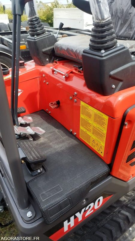 MINI-PELLE MOTEUR KUBOTA - HUAYEE HY16 - Bager: slika  MINI-PELLE MOTEUR KUBOTA - HUAYEE HY16 - Bager MINI-PELLE MOTEUR KUBOTA - HUAYEE HY16 - Bager: slika  MINI-PELLE MOTEUR KUBOTA - HUAYEE HY16 - Bager
