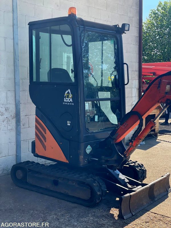 MINI-PELLE SUR CHENILLE CAOUTCHOUC HITACHI ZX17U-2 15CV 1.9T AVEC 3 GODETS - Bager: slika MINI-PELLE SUR CHENILLE CAOUTCHOUC HITACHI ZX17U-2 15CV 1.9T AVEC 3 GODETS - Bager MINI-PELLE SUR CHENILLE CAOUTCHOUC HITACHI ZX17U-2 15CV 1.9T AVEC 3 GODETS - Bager: slika MINI-PELLE SUR CHENILLE CAOUTCHOUC HITACHI ZX17U-2 15CV 1.9T AVEC 3 GODETS - Bager