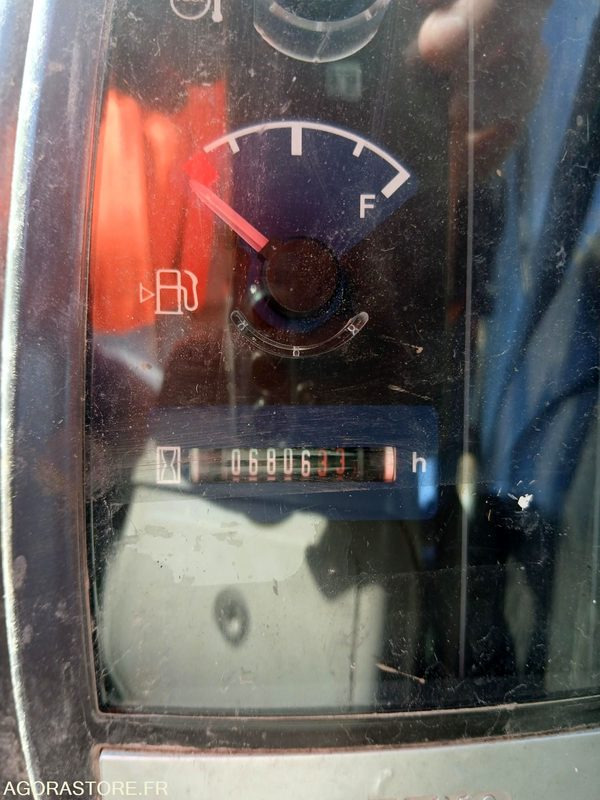 MINI PELLE VOLVO EC 27C - Mini bager: slika MINI PELLE VOLVO EC 27C - Mini bager MINI PELLE VOLVO EC 27C - Mini bager: slika MINI PELLE VOLVO EC 27C - Mini bager