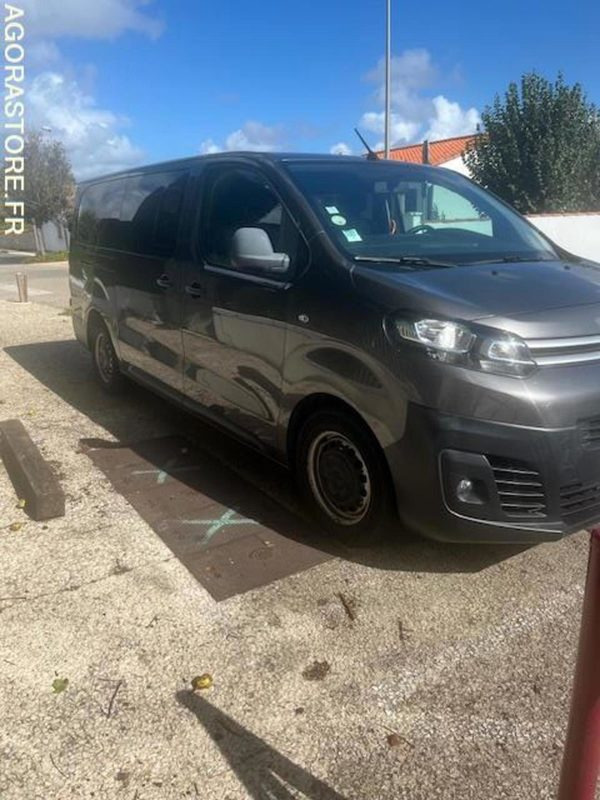 MINIBUS CITROEN JUMPY SPACETOURER 1.5L BHDI - 4 portes - 2019 - 182 000km - Minibus, Putnički kombi: slika MINIBUS CITROEN JUMPY SPACETOURER 1.5L BHDI - 4 portes - 2019 - 182 000km - Minibus, Putnički kombi MINIBUS CITROEN JUMPY SPACETOURER 1.5L BHDI - 4 portes - 2019 - 182 000km - Minibus, Putnički kombi: slika MINIBUS CITROEN JUMPY SPACETOURER 1.5L BHDI - 4 portes - 2019 - 182 000km - Minibus, Putnički kombi