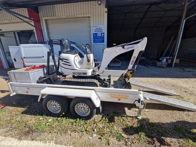 Mini Pelle 1T JCB 8010CTS + Remorque - 2023 / (NEUVE) 19 HEURES (EMF201) - Mini bager: slika Mini Pelle 1T JCB 8010CTS + Remorque - 2023 / (NEUVE) 19 HEURES (EMF201) - Mini bager Mini Pelle 1T JCB 8010CTS + Remorque - 2023 / (NEUVE) 19 HEURES (EMF201) - Mini bager: slika Mini Pelle 1T JCB 8010CTS + Remorque - 2023 / (NEUVE) 19 HEURES (EMF201) - Mini bager