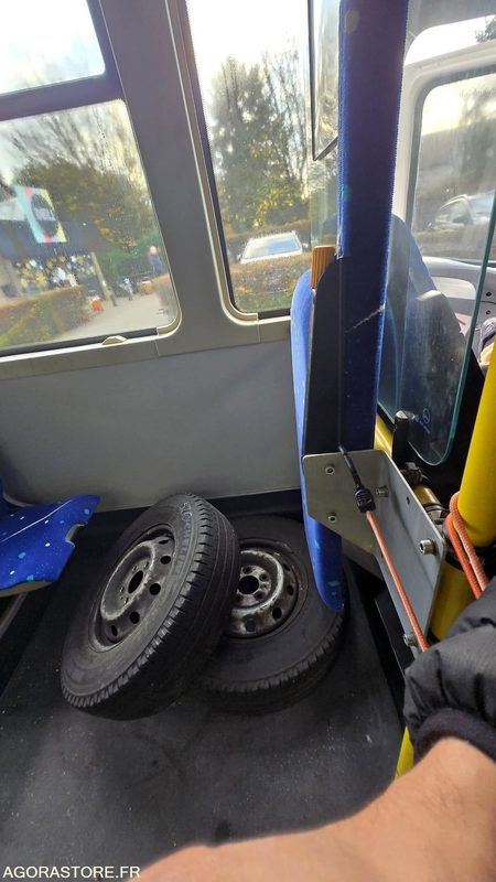 Mini bus citroen JUMPER - 2006 - Minibus, Putnički kombi: slika Mini bus citroen JUMPER - 2006 - Minibus, Putnički kombi Mini bus citroen JUMPER - 2006 - Minibus, Putnički kombi: slika Mini bus citroen JUMPER - 2006 - Minibus, Putnički kombi