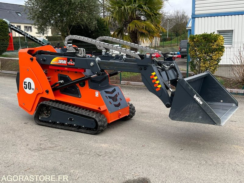 Mini chargeuse a chenilles 48cv - 2023 - Kompaktni utovarivač gusjeničar: slika Mini chargeuse a chenilles 48cv - 2023 - Kompaktni utovarivač gusjeničar Mini chargeuse a chenilles 48cv - 2023 - Kompaktni utovarivač gusjeničar: slika Mini chargeuse a chenilles 48cv - 2023 - Kompaktni utovarivač gusjeničar