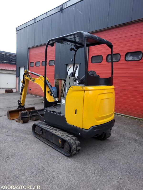 Mini pelle bobcat e17 - Mini bager: slika Mini pelle bobcat e17 - Mini bager Mini pelle bobcat e17 - Mini bager: slika Mini pelle bobcat e17 - Mini bager