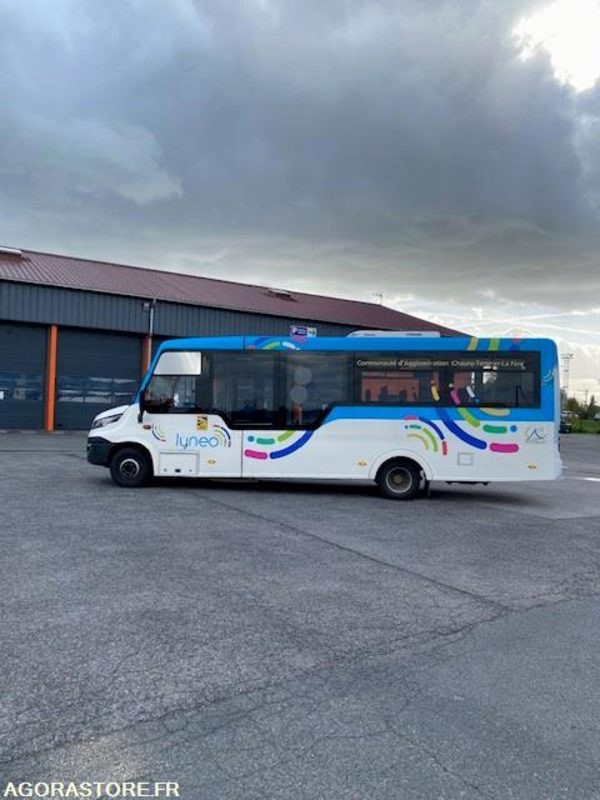 Minibus INDCAR MOBI LOW ENTRY - 27 places - PMR - Minibus, Putnički kombi: slika Minibus INDCAR MOBI LOW ENTRY - 27 places - PMR - Minibus, Putnički kombi Minibus INDCAR MOBI LOW ENTRY - 27 places - PMR - Minibus, Putnički kombi: slika Minibus INDCAR MOBI LOW ENTRY - 27 places - PMR - Minibus, Putnički kombi