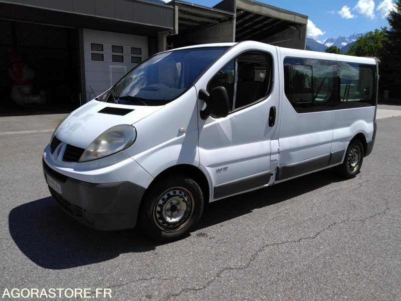 Minibus Renault Trafic - Minibus, Putnički kombi: slika Minibus Renault Trafic - Minibus, Putnički kombi Minibus Renault Trafic - Minibus, Putnički kombi: slika Minibus Renault Trafic - Minibus, Putnički kombi