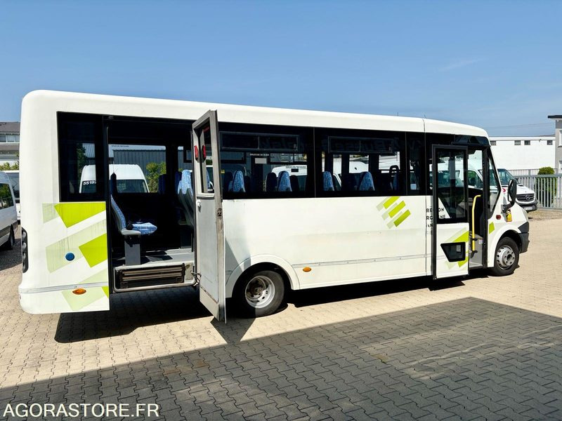 Minicar IVECO INDCAR 2014 - 273.132km - EEV - Parc 274 - Minibus, Putnički kombi: slika Minicar IVECO INDCAR 2014 - 273.132km - EEV - Parc 274 - Minibus, Putnički kombi Minicar IVECO INDCAR 2014 - 273.132km - EEV - Parc 274 - Minibus, Putnički kombi: slika Minicar IVECO INDCAR 2014 - 273.132km - EEV - Parc 274 - Minibus, Putnički kombi