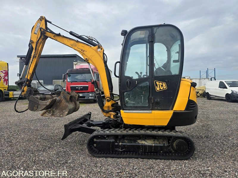 Minipelle JCB 8026 CTS - 2020 - avec remorque 3T - Bager: slika Minipelle JCB 8026 CTS - 2020 - avec remorque 3T - Bager Minipelle JCB 8026 CTS - 2020 - avec remorque 3T - Bager: slika Minipelle JCB 8026 CTS - 2020 - avec remorque 3T - Bager