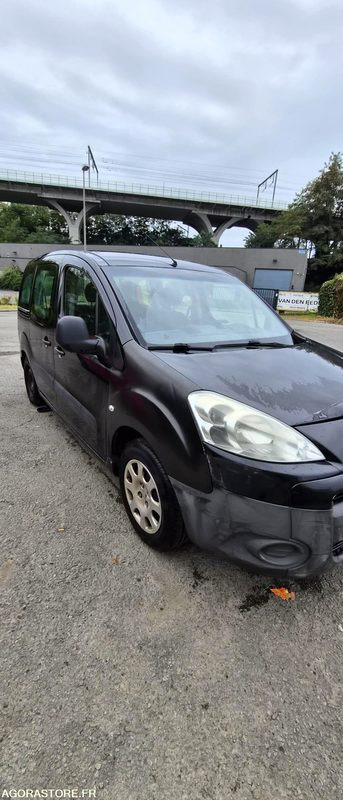 Monospace Peugeot Partner - 2012 - 296 080km - Automobil: slika  Monospace Peugeot Partner - 2012 - 296 080km - Automobil Monospace Peugeot Partner - 2012 - 296 080km - Automobil: slika  Monospace Peugeot Partner - 2012 - 296 080km - Automobil