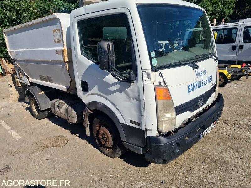 NISSAN - BOM - CABSTAR - Mali kamion kiper: slika NISSAN - BOM - CABSTAR - Mali kamion kiper NISSAN - BOM - CABSTAR - Mali kamion kiper: slika NISSAN - BOM - CABSTAR - Mali kamion kiper