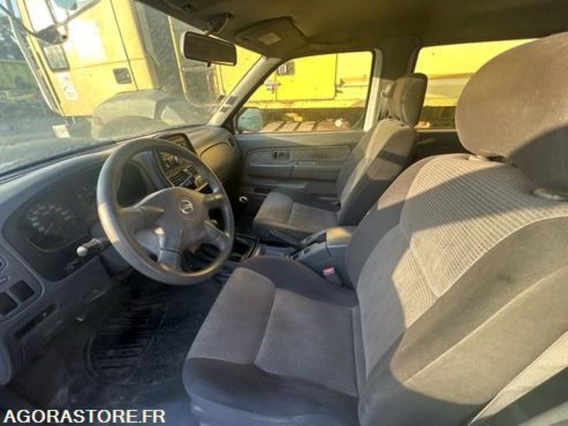 NISSAN KING-CAB - 2010 - 218034km - AZ254QR - Pick-up: slika NISSAN KING-CAB - 2010 - 218034km - AZ254QR - Pick-up NISSAN KING-CAB - 2010 - 218034km - AZ254QR - Pick-up: slika NISSAN KING-CAB - 2010 - 218034km - AZ254QR - Pick-up