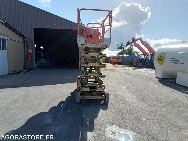 Nacelle ciseaux Electrique JLG 2646ES - Podizna platforma: slika Nacelle ciseaux Electrique JLG 2646ES - Podizna platforma Nacelle ciseaux Electrique JLG 2646ES - Podizna platforma: slika Nacelle ciseaux Electrique JLG 2646ES - Podizna platforma