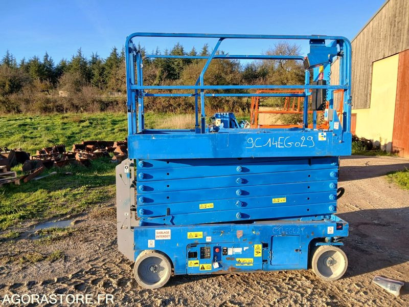 Nacelle ciseaux électrique 14M Genie GS 4047 - Podizna platforma: slika Nacelle ciseaux électrique 14M Genie GS 4047 - Podizna platforma Nacelle ciseaux électrique 14M Genie GS 4047 - Podizna platforma: slika Nacelle ciseaux électrique 14M Genie GS 4047 - Podizna platforma