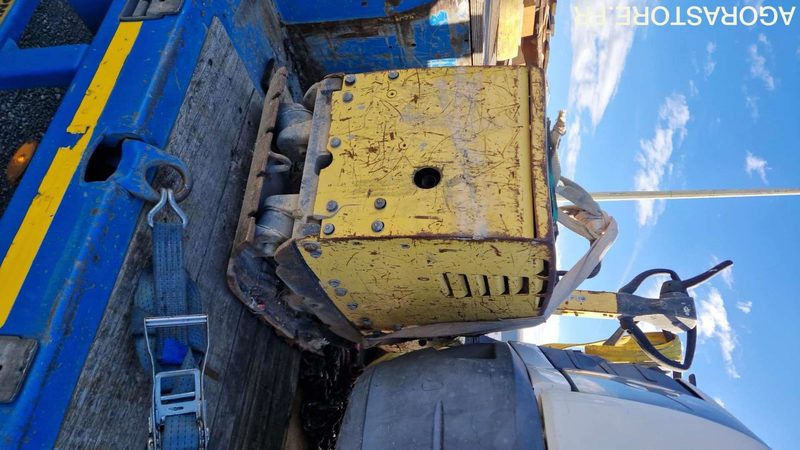 Plaque vibrante diesel - BOMAG 50/55 - Namjenska/ Posebna vozila: slika Plaque vibrante diesel - BOMAG 50/55 - Namjenska/ Posebna vozila Plaque vibrante diesel - BOMAG 50/55 - Namjenska/ Posebna vozila: slika Plaque vibrante diesel - BOMAG 50/55 - Namjenska/ Posebna vozila