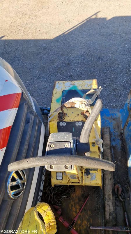 Plaque vibrante diesel - BOMAG 50/55 - Namjenska/ Posebna vozila: slika Plaque vibrante diesel - BOMAG 50/55 - Namjenska/ Posebna vozila Plaque vibrante diesel - BOMAG 50/55 - Namjenska/ Posebna vozila: slika Plaque vibrante diesel - BOMAG 50/55 - Namjenska/ Posebna vozila