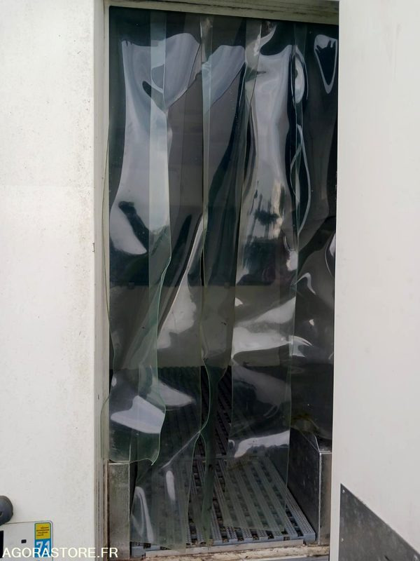 OPEL VIVARO FRIGORIFIQUE - 2017 - 159600KM - Dostavno vozilo hladnjača: slika OPEL VIVARO FRIGORIFIQUE - 2017 - 159600KM - Dostavno vozilo hladnjača OPEL VIVARO FRIGORIFIQUE - 2017 - 159600KM - Dostavno vozilo hladnjača: slika OPEL VIVARO FRIGORIFIQUE - 2017 - 159600KM - Dostavno vozilo hladnjača