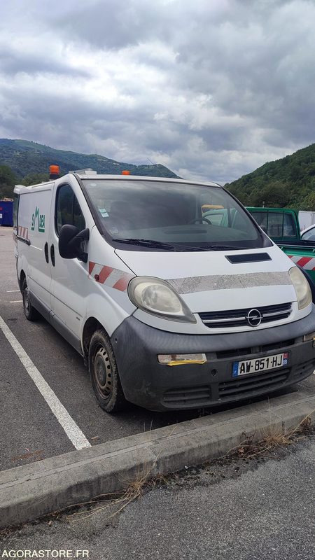 OPEL Vivaro - Furgon: slika OPEL Vivaro - Furgon OPEL Vivaro - Furgon: slika OPEL Vivaro - Furgon