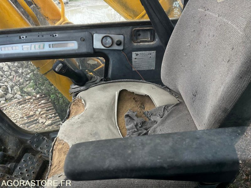 PELLE 20 TONNES - JCB TYPE JS200 - 1997 / 1200 HEURES - Bager: slika PELLE 20 TONNES - JCB TYPE JS200 - 1997 / 1200 HEURES - Bager PELLE 20 TONNES - JCB TYPE JS200 - 1997 / 1200 HEURES - Bager: slika PELLE 20 TONNES - JCB TYPE JS200 - 1997 / 1200 HEURES - Bager