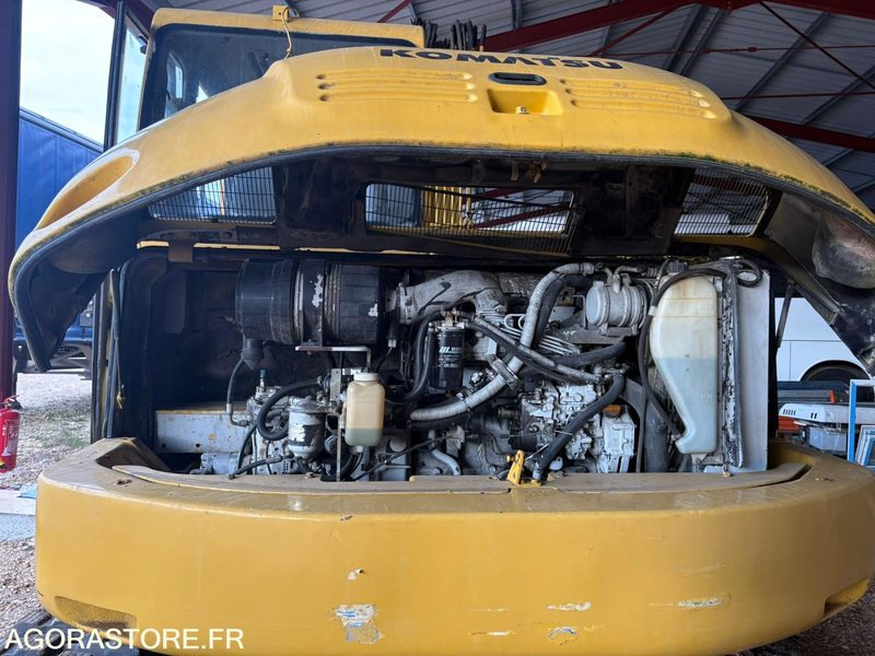 PELLE KOMATSU / 0333018 H / 2004 - Bager: slika PELLE KOMATSU / 0333018 H / 2004 - Bager PELLE KOMATSU / 0333018 H / 2004 - Bager: slika PELLE KOMATSU / 0333018 H / 2004 - Bager