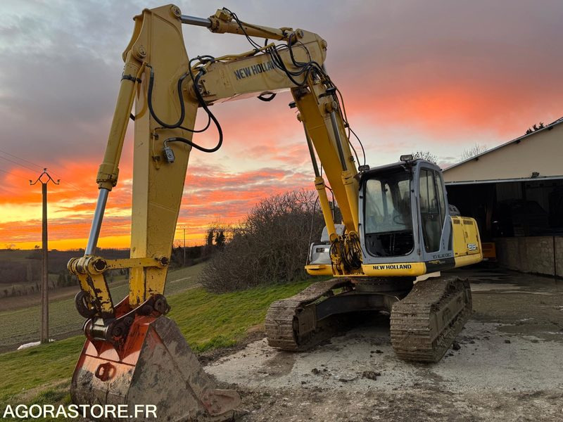 PELLE NEW HOLLAND E215B - 2009 - 11000 heures - Bager: slika PELLE NEW HOLLAND E215B - 2009 - 11000 heures - Bager PELLE NEW HOLLAND E215B - 2009 - 11000 heures - Bager: slika PELLE NEW HOLLAND E215B - 2009 - 11000 heures - Bager