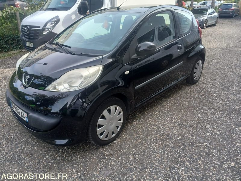 PEUGEOT 107 3 Portes 1.0 i 12V 68cv (boîte auto) 2008 181197km - Automobil: slika PEUGEOT 107 3 Portes 1.0 i 12V 68cv (boîte auto) 2008 181197km - Automobil PEUGEOT 107 3 Portes 1.0 i 12V 68cv (boîte auto) 2008 181197km - Automobil: slika PEUGEOT 107 3 Portes 1.0 i 12V 68cv (boîte auto) 2008 181197km - Automobil