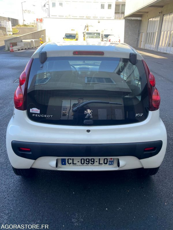 PEUGEOT 107 CL-099-LQ - Automobil: slika PEUGEOT 107 CL-099-LQ - Automobil PEUGEOT 107 CL-099-LQ - Automobil: slika PEUGEOT 107 CL-099-LQ - Automobil