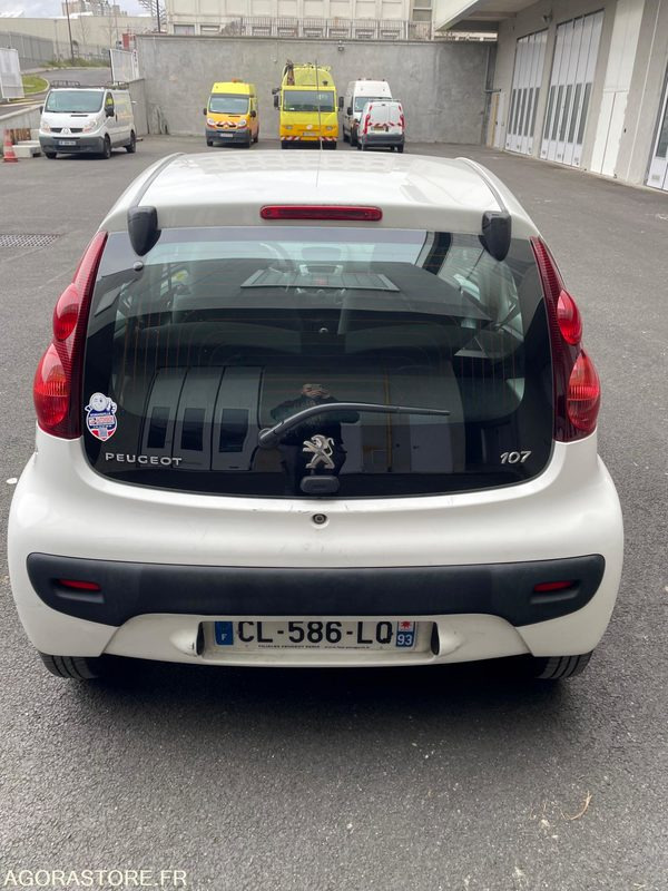 PEUGEOT 107 CL-586-LQ - Automobil: slika PEUGEOT 107 CL-586-LQ - Automobil PEUGEOT 107 CL-586-LQ - Automobil: slika PEUGEOT 107 CL-586-LQ - Automobil