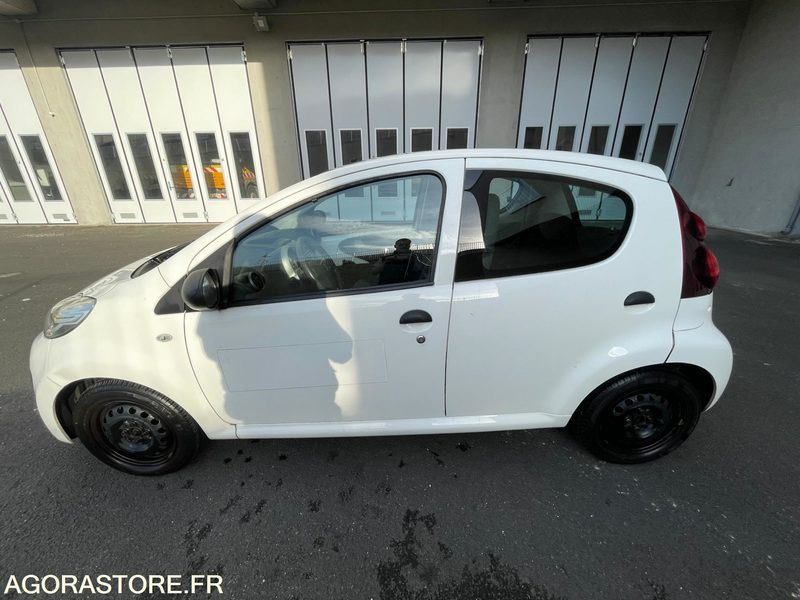 PEUGEOT 107 CL-635-LP - Automobil: slika PEUGEOT 107 CL-635-LP - Automobil PEUGEOT 107 CL-635-LP - Automobil: slika PEUGEOT 107 CL-635-LP - Automobil