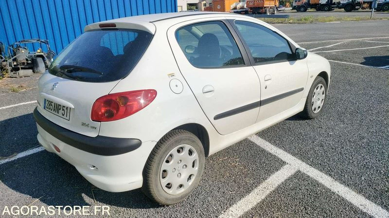 PEUGEOT 206 - 2005 - 127168kms - Automobil: slika PEUGEOT 206 - 2005 - 127168kms - Automobil PEUGEOT 206 - 2005 - 127168kms - Automobil: slika PEUGEOT 206 - 2005 - 127168kms - Automobil