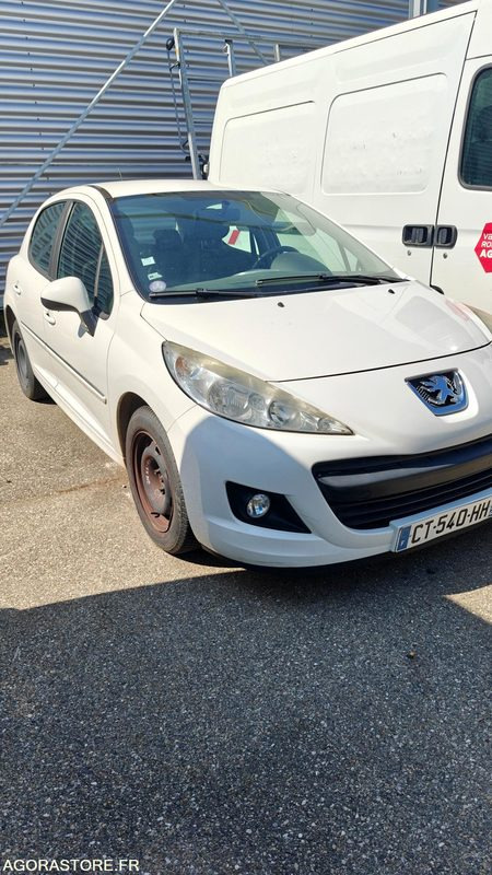 PEUGEOT 207 - CT-540-HH - Automobil: slika PEUGEOT 207 - CT-540-HH - Automobil PEUGEOT 207 - CT-540-HH - Automobil: slika PEUGEOT 207 - CT-540-HH - Automobil