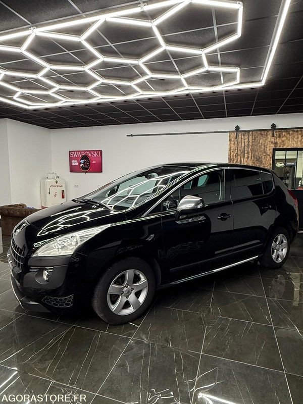 PEUGEOT 3008 1.6L HDI 115CH CROSSWAY - SUV: slika PEUGEOT 3008 1.6L HDI 115CH CROSSWAY - SUV PEUGEOT 3008 1.6L HDI 115CH CROSSWAY - SUV: slika PEUGEOT 3008 1.6L HDI 115CH CROSSWAY - SUV