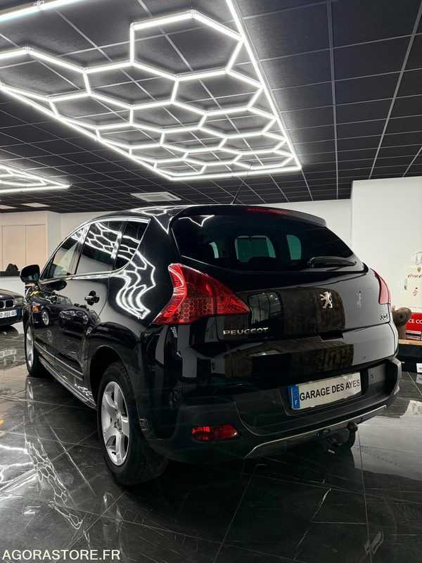 PEUGEOT 3008 1.6L HDI 115CH CROSSWAY - SUV: slika PEUGEOT 3008 1.6L HDI 115CH CROSSWAY - SUV PEUGEOT 3008 1.6L HDI 115CH CROSSWAY - SUV: slika PEUGEOT 3008 1.6L HDI 115CH CROSSWAY - SUV