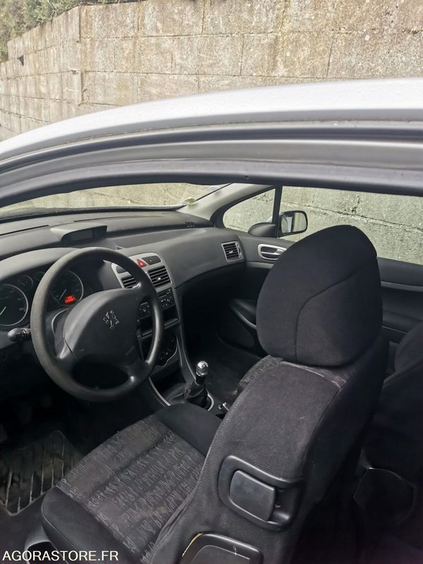 PEUGEOT 307 - Automobil: slika PEUGEOT 307 - Automobil PEUGEOT 307 - Automobil: slika PEUGEOT 307 - Automobil