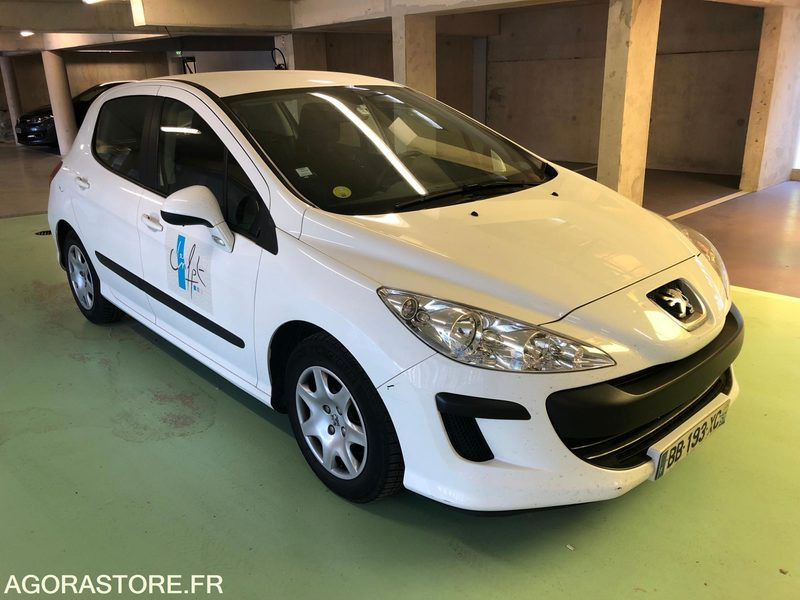PEUGEOT 308 ANNEE 2010 5P 1.6 HDI DIESEL Boite manuelle 150000km - Automobil: slika PEUGEOT 308 ANNEE 2010 5P 1.6 HDI DIESEL Boite manuelle 150000km - Automobil PEUGEOT 308 ANNEE 2010 5P 1.6 HDI DIESEL Boite manuelle 150000km - Automobil: slika PEUGEOT 308 ANNEE 2010 5P 1.6 HDI DIESEL Boite manuelle 150000km - Automobil