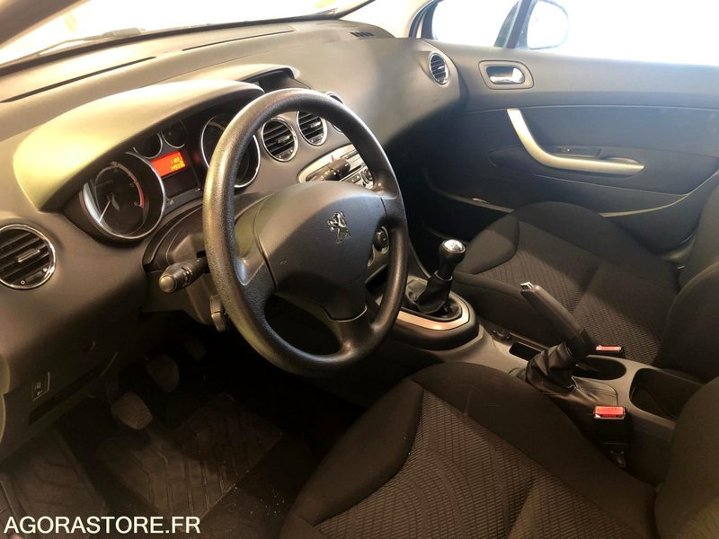 PEUGEOT 308 ANNEE 2010 5P 1.6 HDI DIESEL Boite manuelle 150000km - Automobil: slika PEUGEOT 308 ANNEE 2010 5P 1.6 HDI DIESEL Boite manuelle 150000km - Automobil PEUGEOT 308 ANNEE 2010 5P 1.6 HDI DIESEL Boite manuelle 150000km - Automobil: slika PEUGEOT 308 ANNEE 2010 5P 1.6 HDI DIESEL Boite manuelle 150000km - Automobil