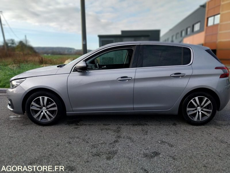 PEUGEOT 308 phase II - 110ch - 2019 - 88946km - ESSENCE - Automobil: slika PEUGEOT 308 phase II - 110ch - 2019 - 88946km - ESSENCE - Automobil PEUGEOT 308 phase II - 110ch - 2019 - 88946km - ESSENCE - Automobil: slika PEUGEOT 308 phase II - 110ch - 2019 - 88946km - ESSENCE - Automobil