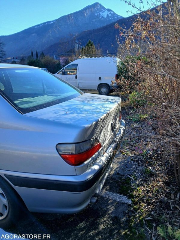 PEUGEOT 406 ESSENCE EN L'ETAT REMORQUE IMPERATIVE POUR ENLEVEMENT DU VEHICULE - Automobil: slika PEUGEOT 406 ESSENCE EN L'ETAT REMORQUE IMPERATIVE POUR ENLEVEMENT DU VEHICULE - Automobil PEUGEOT 406 ESSENCE EN L'ETAT REMORQUE IMPERATIVE POUR ENLEVEMENT DU VEHICULE - Automobil: slika PEUGEOT 406 ESSENCE EN L'ETAT REMORQUE IMPERATIVE POUR ENLEVEMENT DU VEHICULE - Automobil