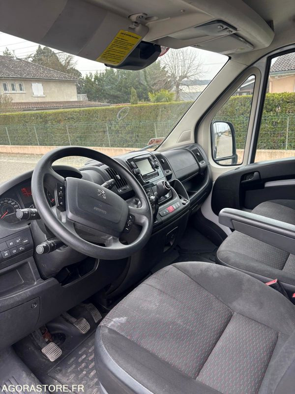 PEUGEOT BOXER 2.2 HDI - 2021 - 45 666 KMS - Furgon: slika PEUGEOT BOXER 2.2 HDI - 2021 - 45 666 KMS - Furgon PEUGEOT BOXER 2.2 HDI - 2021 - 45 666 KMS - Furgon: slika PEUGEOT BOXER 2.2 HDI - 2021 - 45 666 KMS - Furgon