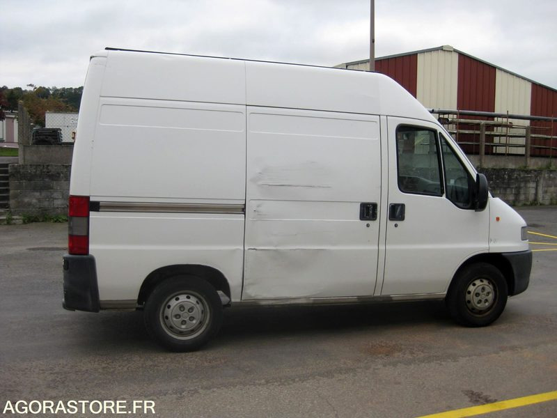 PEUGEOT BOXER - Furgon: slika  PEUGEOT BOXER - Furgon PEUGEOT BOXER - Furgon: slika  PEUGEOT BOXER - Furgon