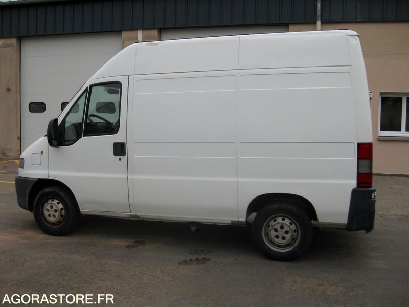 PEUGEOT BOXER - Furgon: slika  PEUGEOT BOXER - Furgon PEUGEOT BOXER - Furgon: slika  PEUGEOT BOXER - Furgon