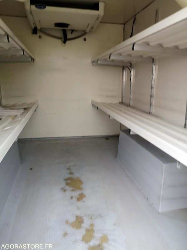 Dostavno vozilo hladnjača PEUGEOT FRIGORIFIQUE: slika Dostavno vozilo hladnjača PEUGEOT FRIGORIFIQUE