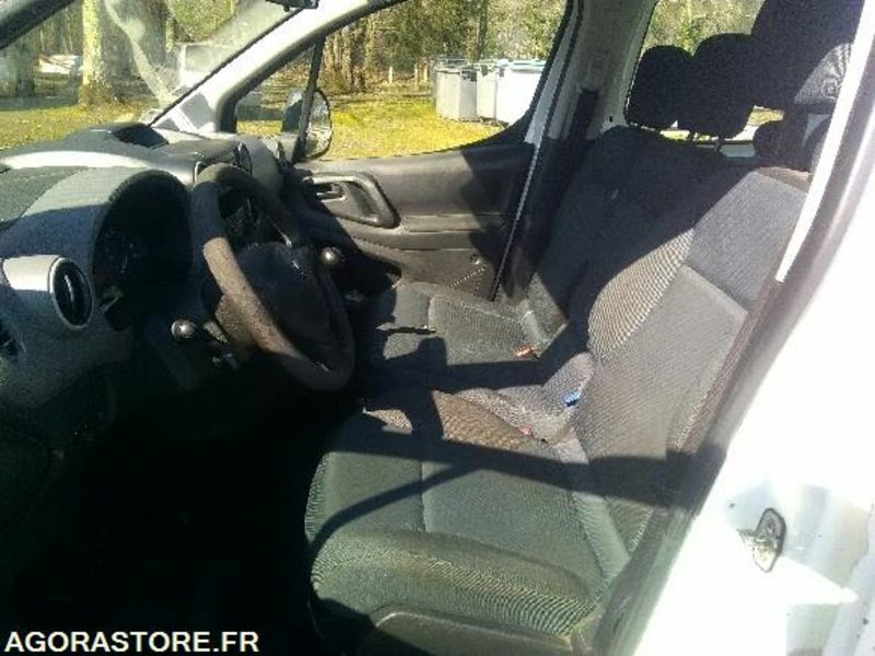 PEUGEOT Partner - 218886km - 2010 - Mali kombi: slika PEUGEOT Partner - 218886km - 2010 - Mali kombi PEUGEOT Partner - 218886km - 2010 - Mali kombi: slika PEUGEOT Partner - 218886km - 2010 - Mali kombi